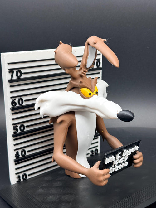 3D Printed Wile E. Coyote Mugshot - Convict Coyote - Looney Tunes Police Lineup Figurine - Cartoon Desk Decor Wiley Coyote